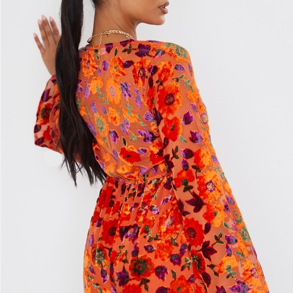 NEW PrettyLittleThing Orange Floral Devore Plunge Romper-Size 10 - Picture 3 of 9
